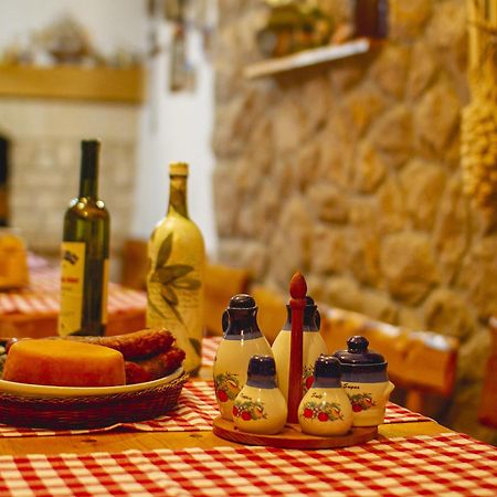 Apartmani Justic Njivice Bagian luar foto