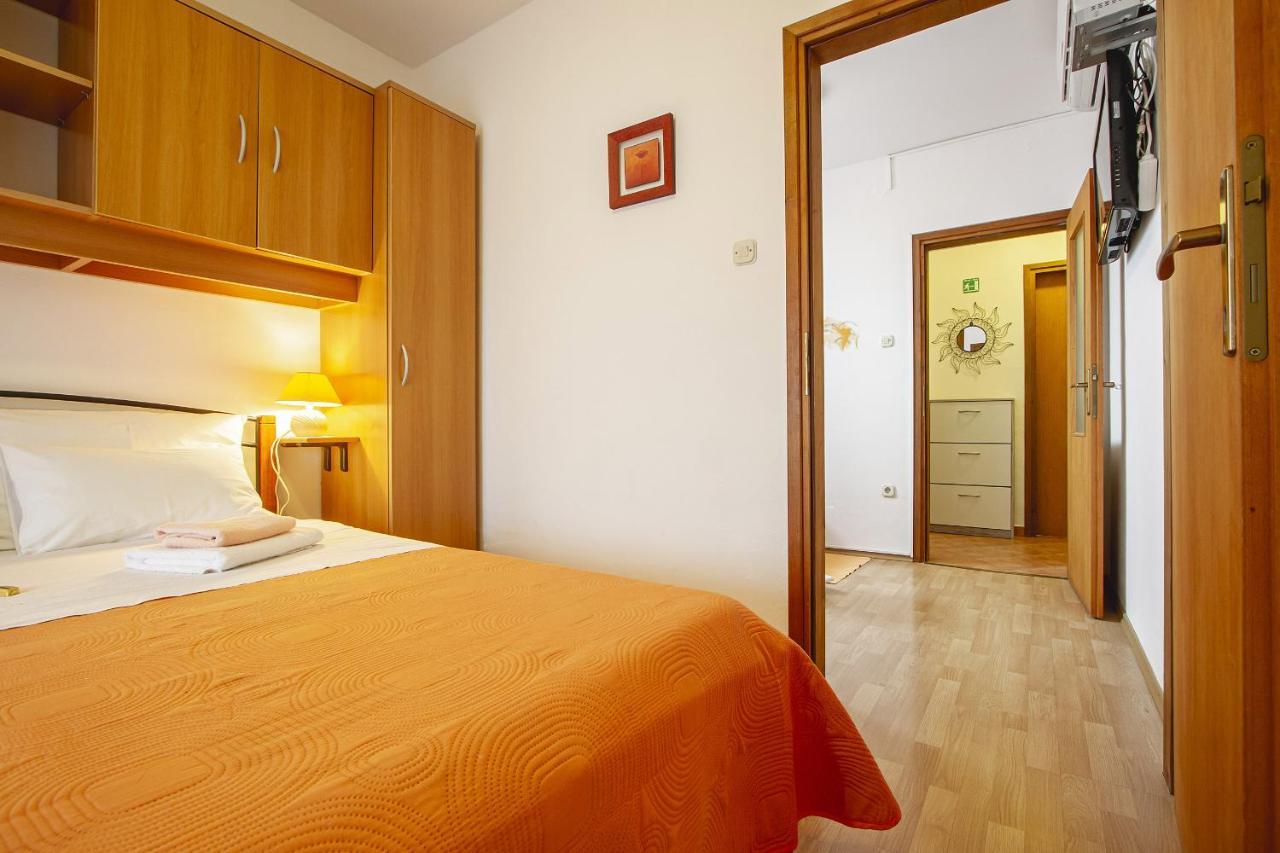Apartmani Justic Njivice Bagian luar foto
