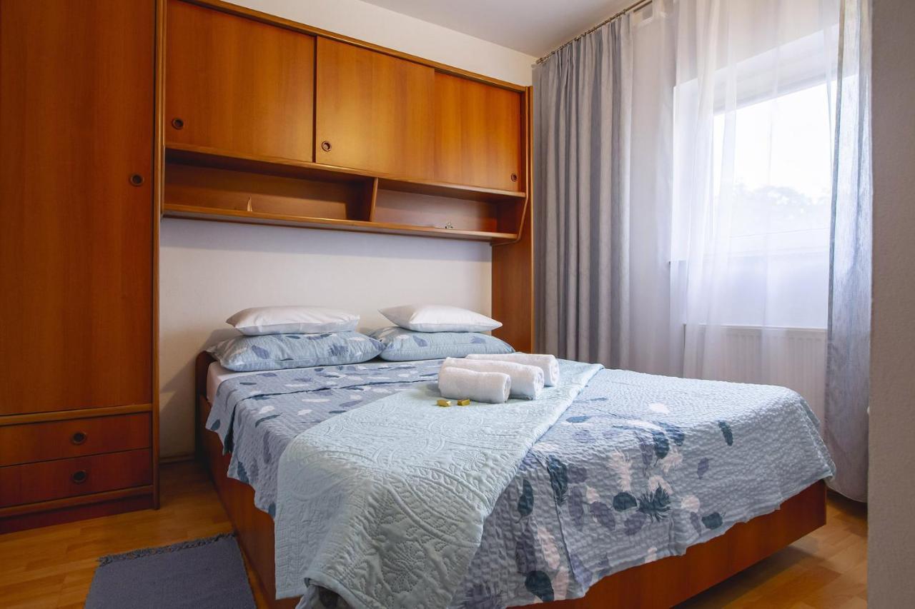 Apartmani Justic Njivice Bagian luar foto