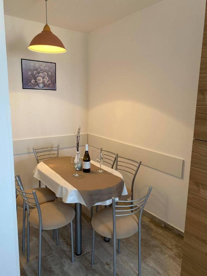 Apartmani Justic Njivice Bagian luar foto