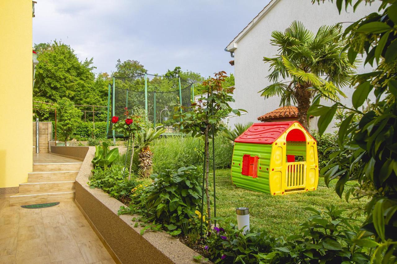 Apartmani Justic Njivice Bagian luar foto