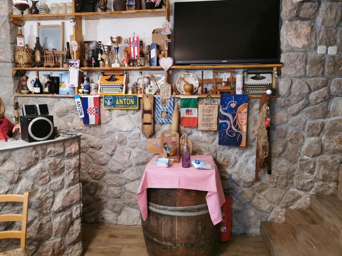 Apartmani Justic Njivice Bagian luar foto
