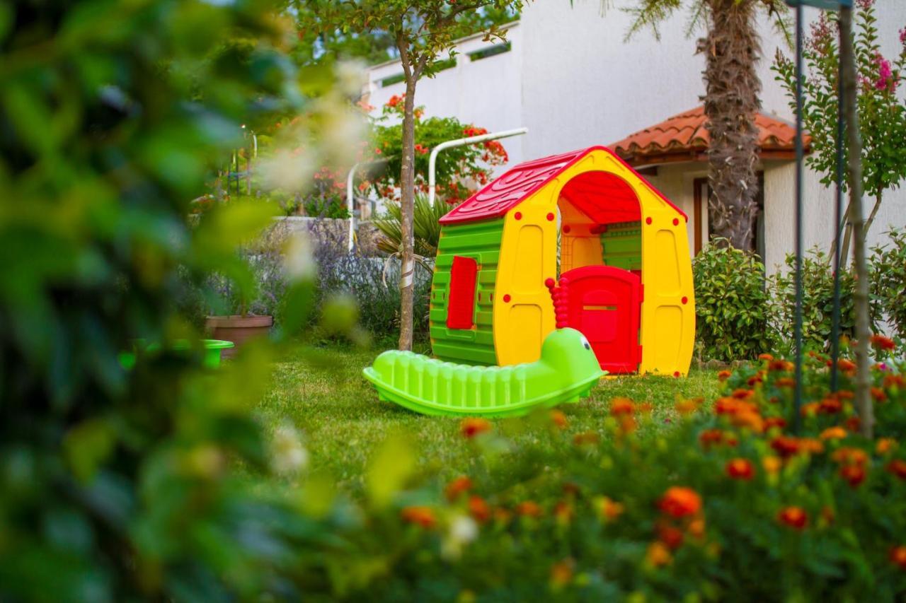 Apartmani Justic Njivice Bagian luar foto